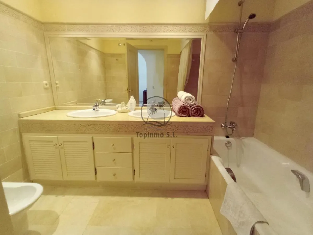 Great Marina View 2 Bedroom Apartment Island Complex In Puerto Marina Benalmádena
