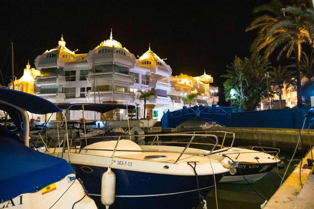 Great Marina View 2 Bedroom Apartment Island Complex In Puerto Marina Benalmádena 0*,  Španělsko