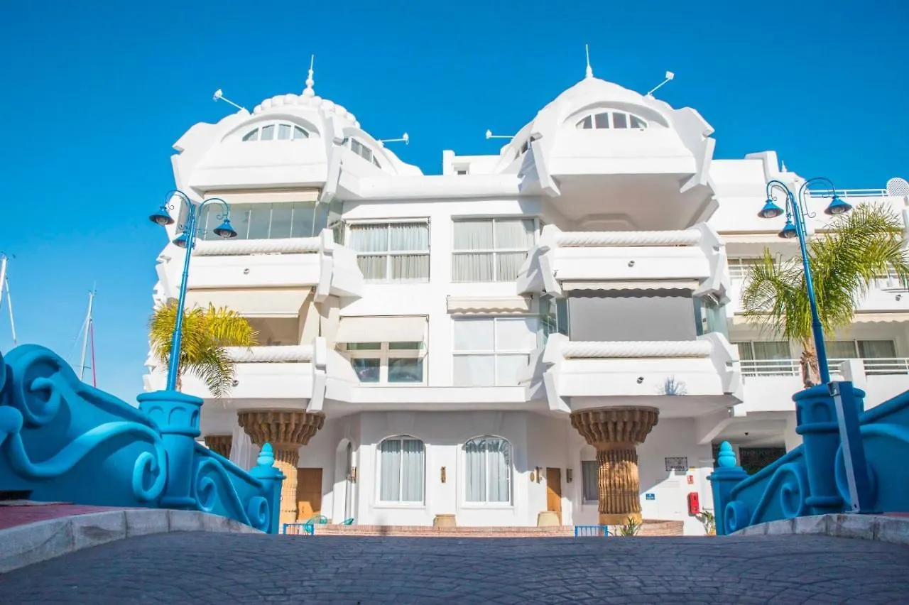 Great Marina View 2 Bedroom Apartment Island Complex In Puerto Marina Benalmádena